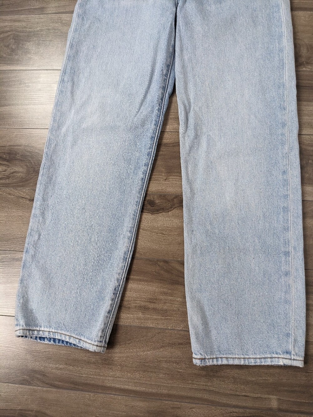 Levi's Women's Ribcage Straight Ankle Size 25 Light Wash - Picture 4 of 11